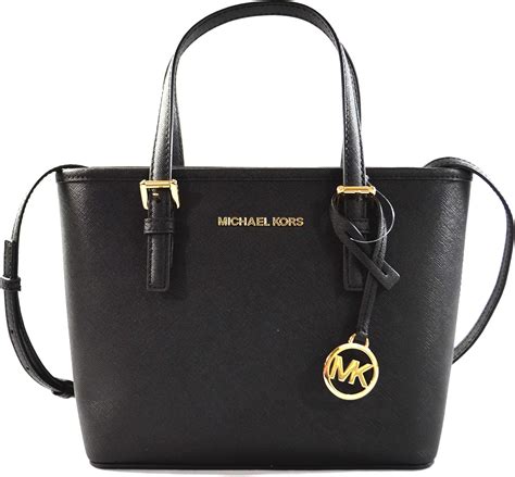 Michael Kors Carry